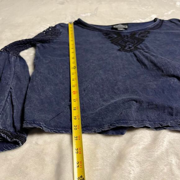 Angie Boho Top Women's M Dark FairyCore Navy Black Crocheted Bell Sleeve Tribal - Picture 6 of 7